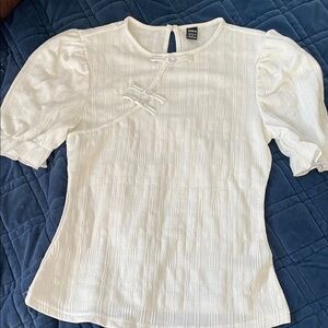 SHEIN White Textured Puff Sleeve Top with Bow Accent